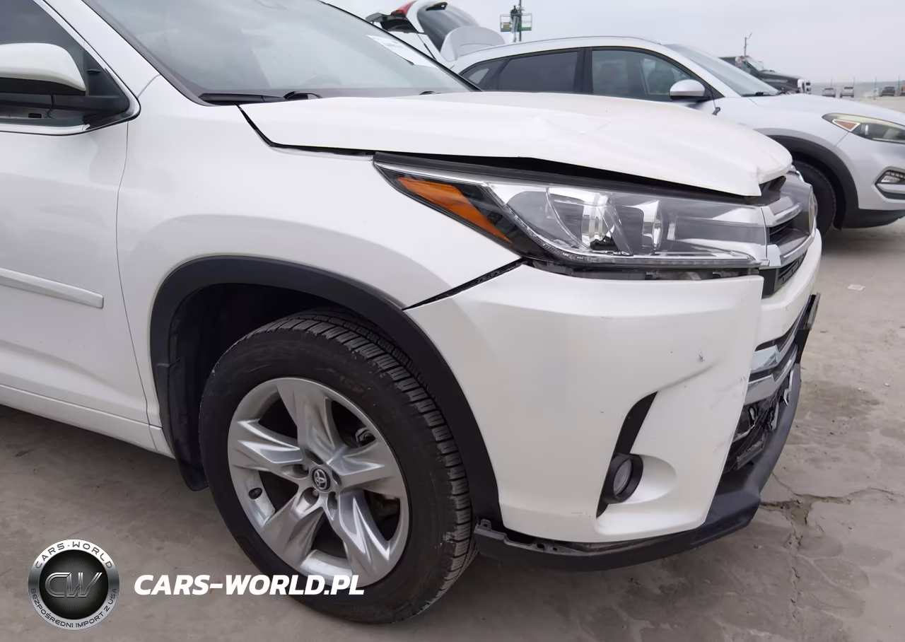2018 Toyota Highlander Limited VIN:5TDYZRFH8JS288682 - 18