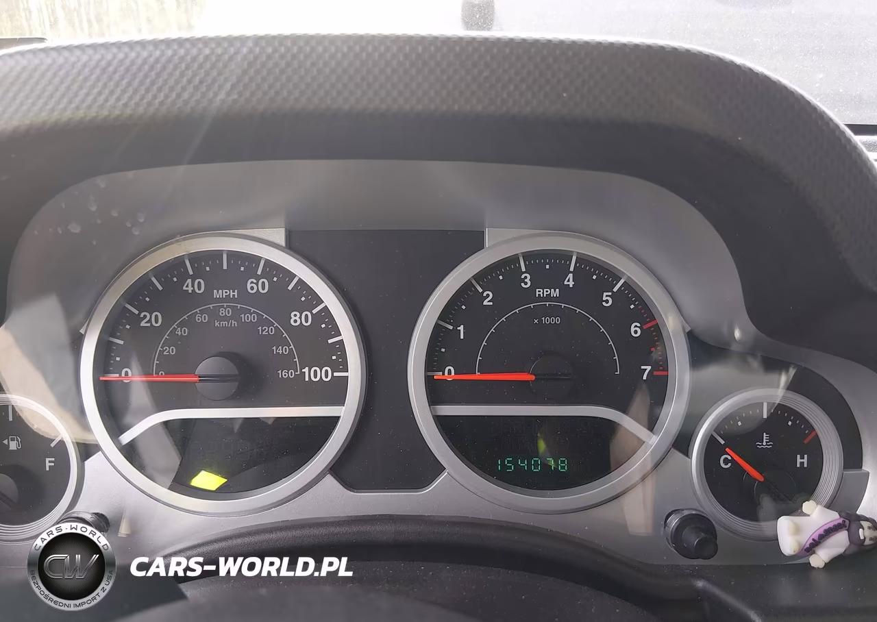 2009 Jeep Wrangler Sahara VIN:1J4FA54179L775165 - 7
