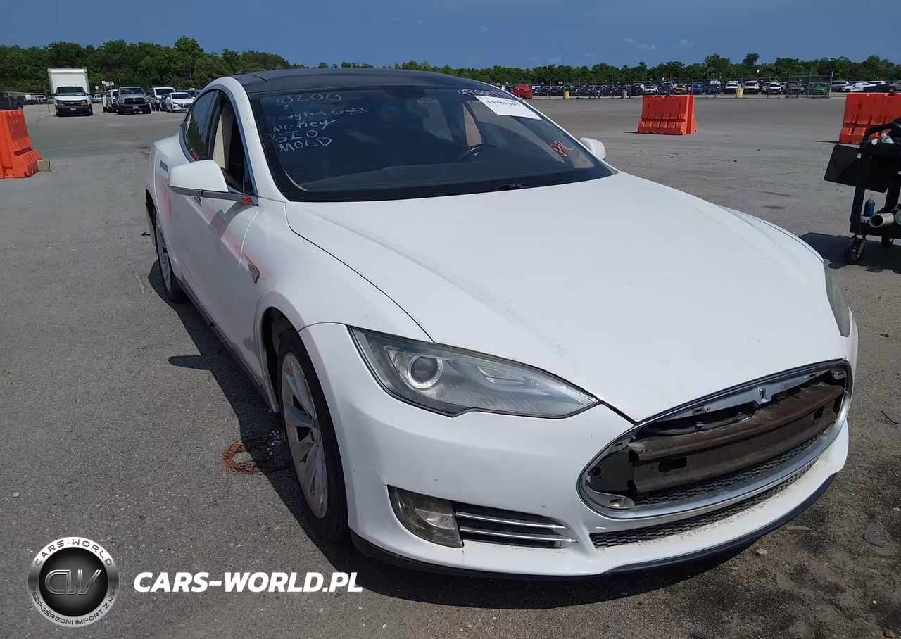 2013 Tesla Model S