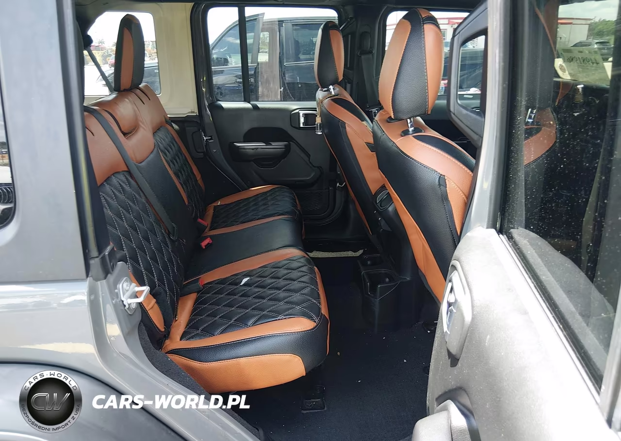 2020 Jeep Wrangler Unlimited Sport S 4X4 VIN:1C4HJXDG8LW110702 - 8