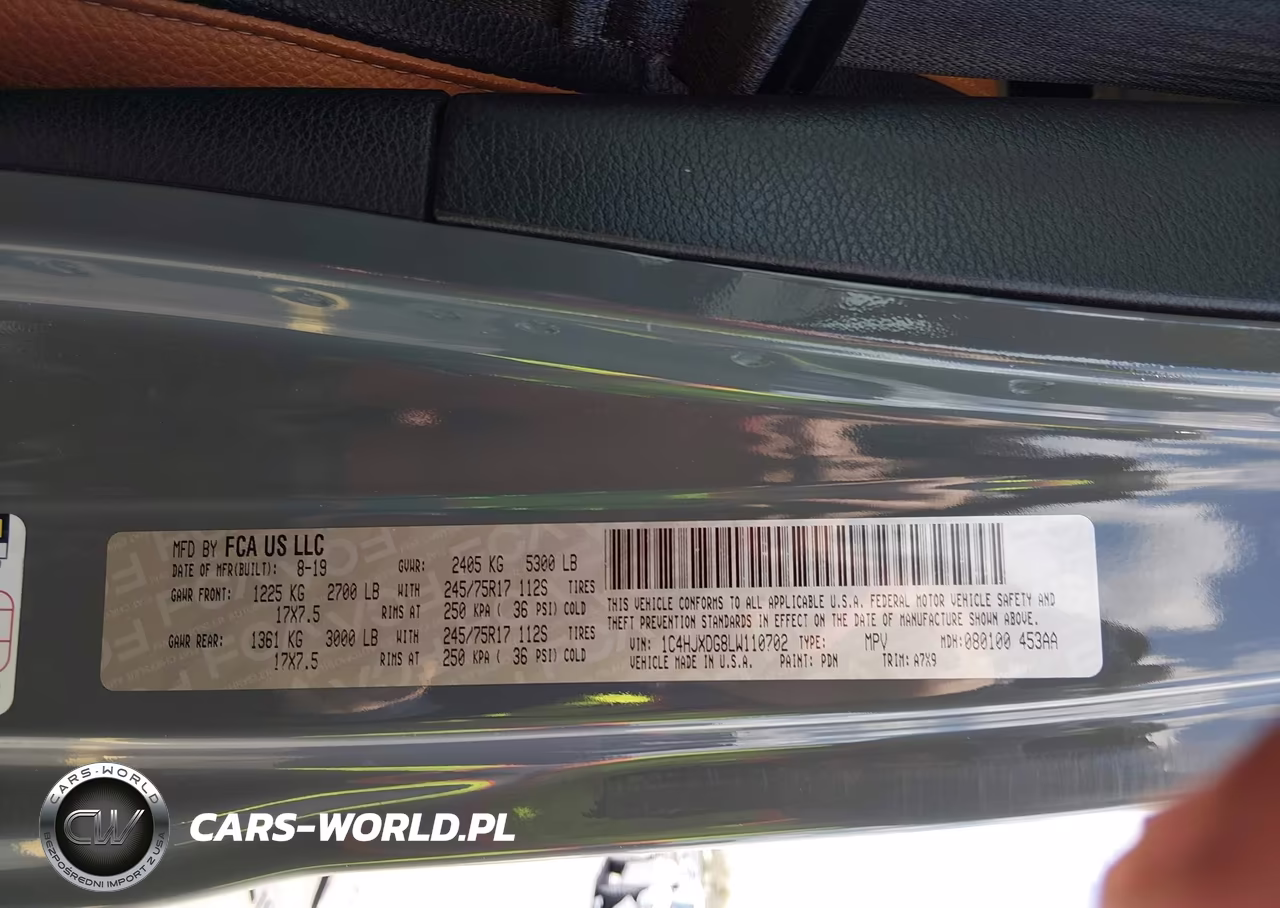 2020 Jeep Wrangler Unlimited Sport S 4X4 VIN:1C4HJXDG8LW110702 - 9
