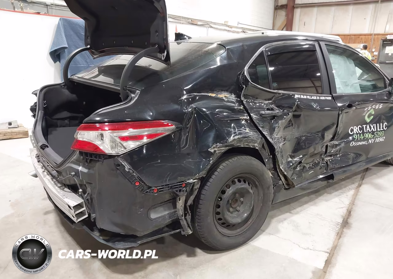 2020 Toyota Camry Le Hybrid VIN:4T1C31AK7LU521929 - 21