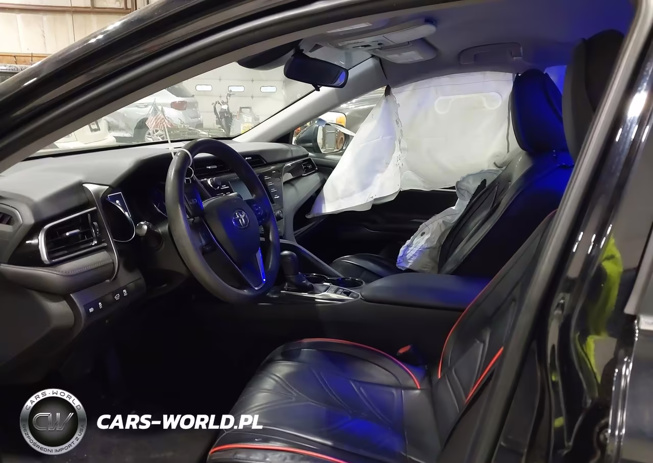 2020 Toyota Camry Le Hybrid VIN:4T1C31AK7LU521929 - 5