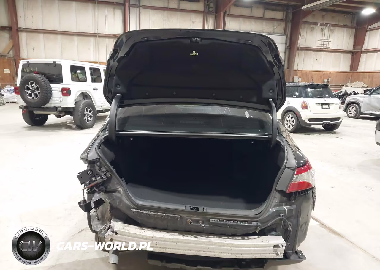 2020 Toyota Camry Le Hybrid VIN:4T1C31AK7LU521929 - 6