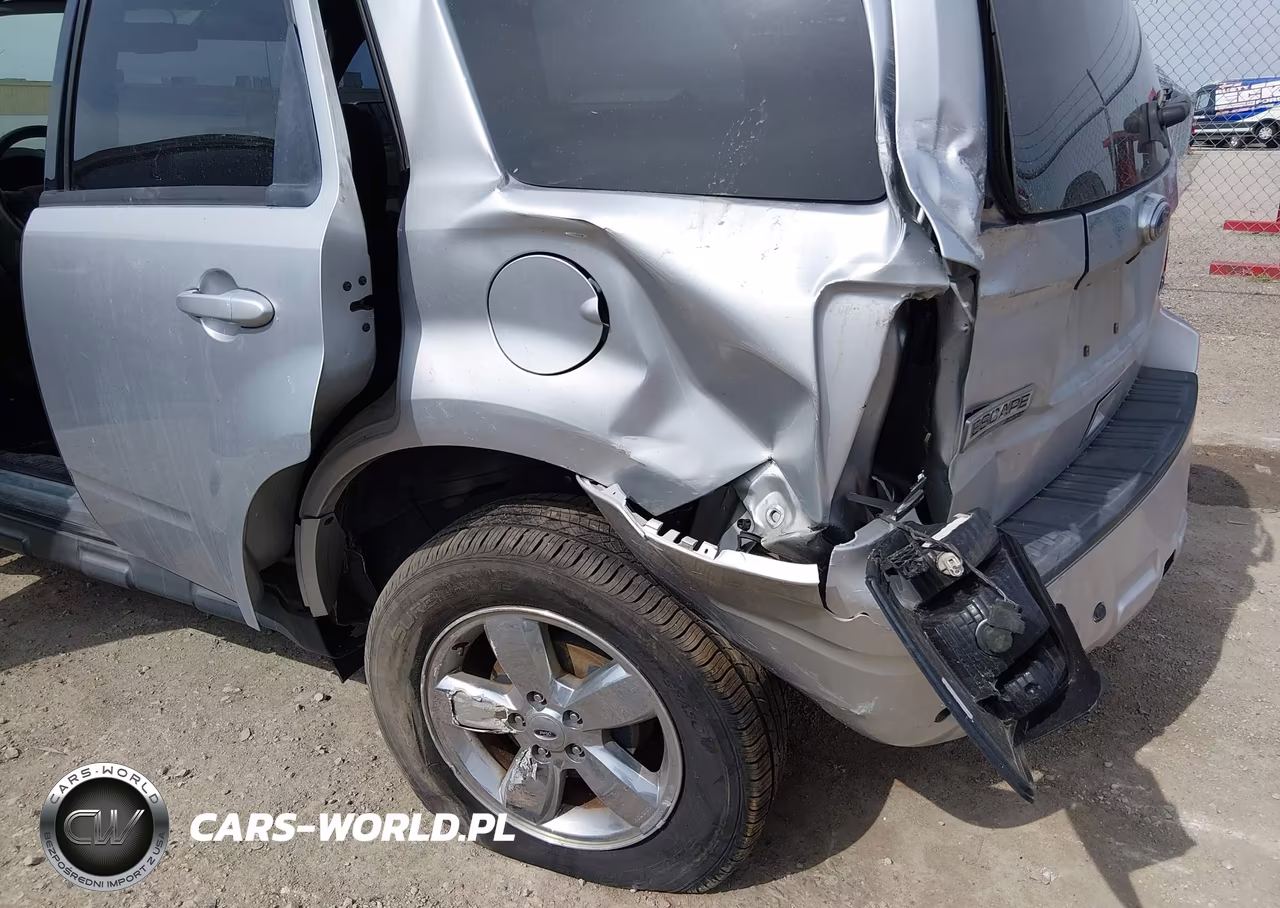 2010 Ford Escape Limited VIN:1FMCU9EG4AKA05473 - 6