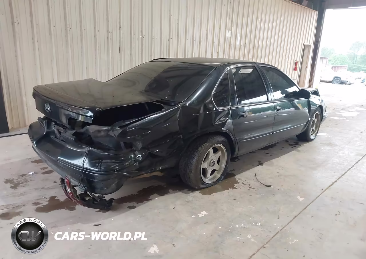 1996 Chevrolet Caprice - Impala Classic Ss VIN:1G1BL52P1TR152563 - 4