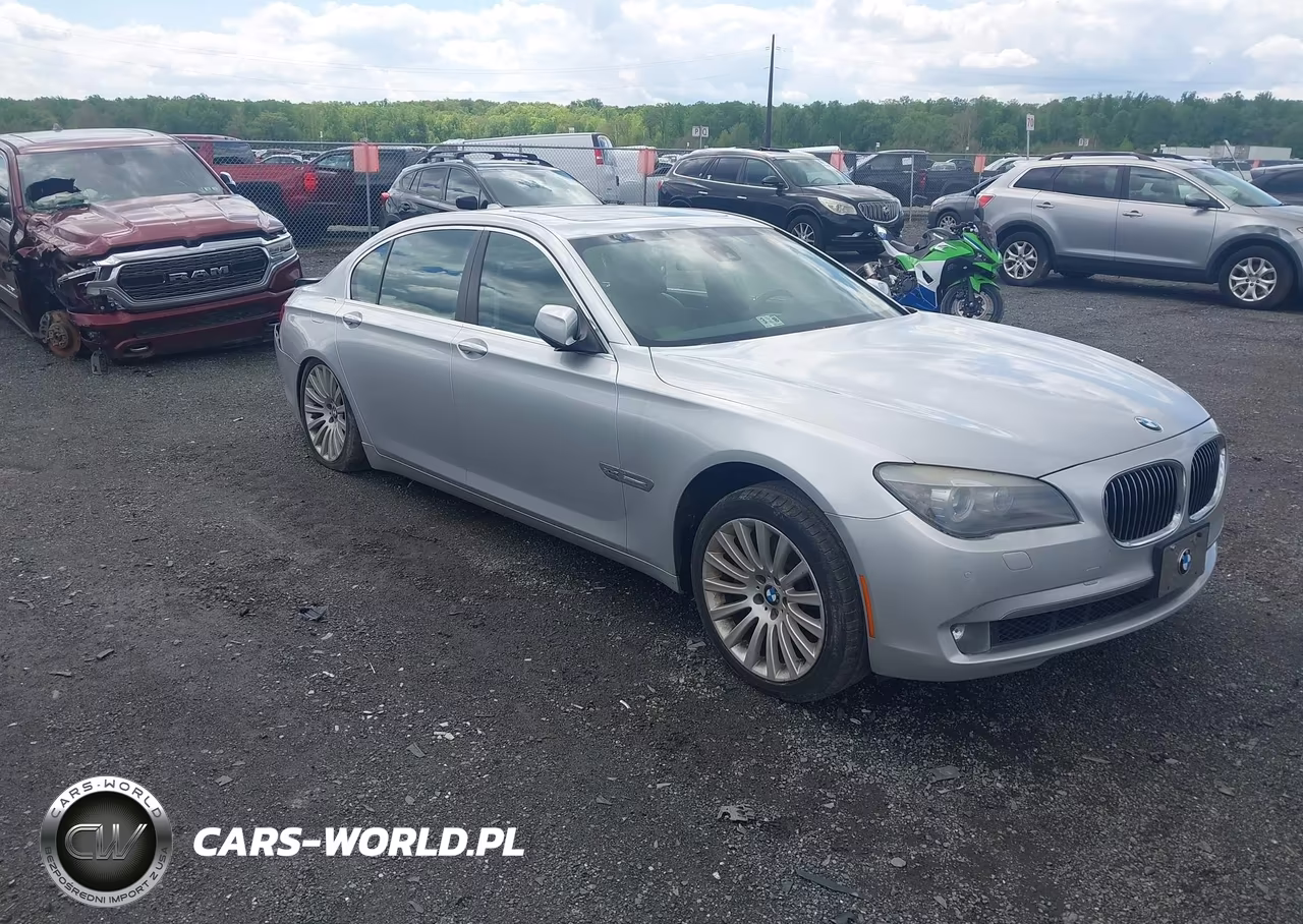 2011 BMW 750Li xDrive