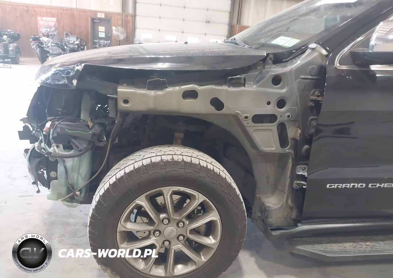 2015 Jeep Grand Cherokee Limited VIN:1C4RJFBG7FC605965 - 18