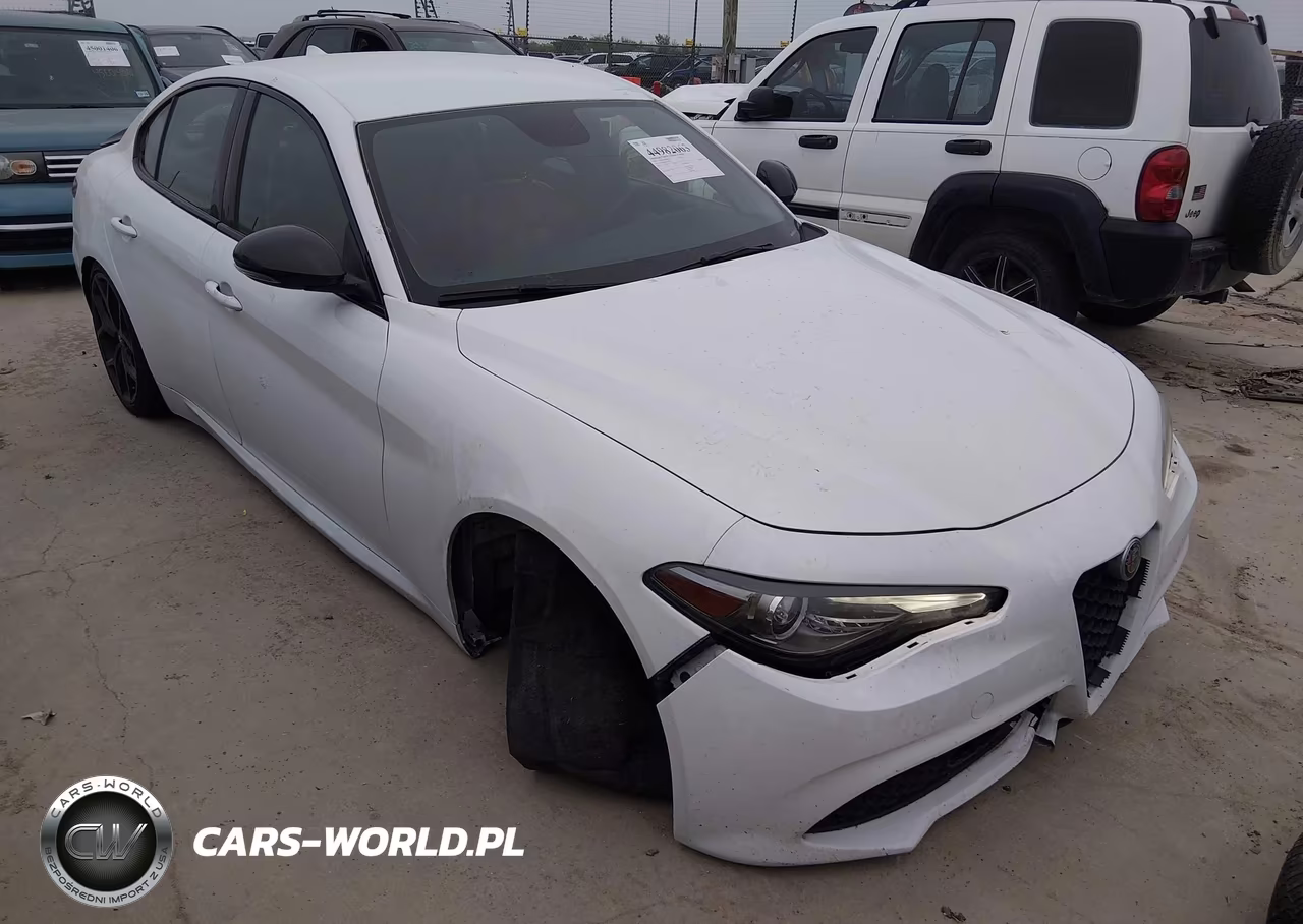 2019 Alfa Romeo Giulia Sport Rwd