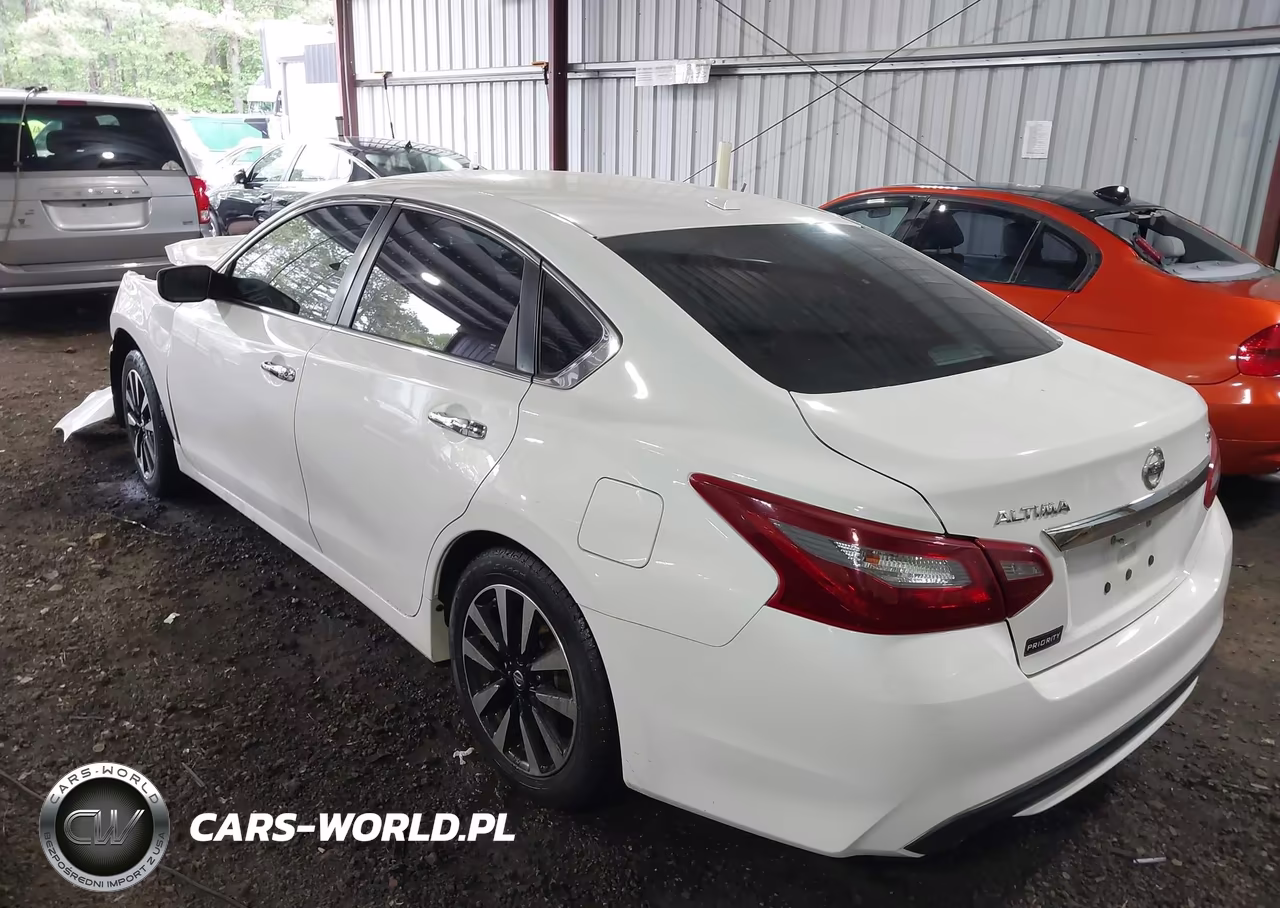 2018 Nissan Altima 2.5 Sv VIN:1N4AL3AP6JC250681 - 3