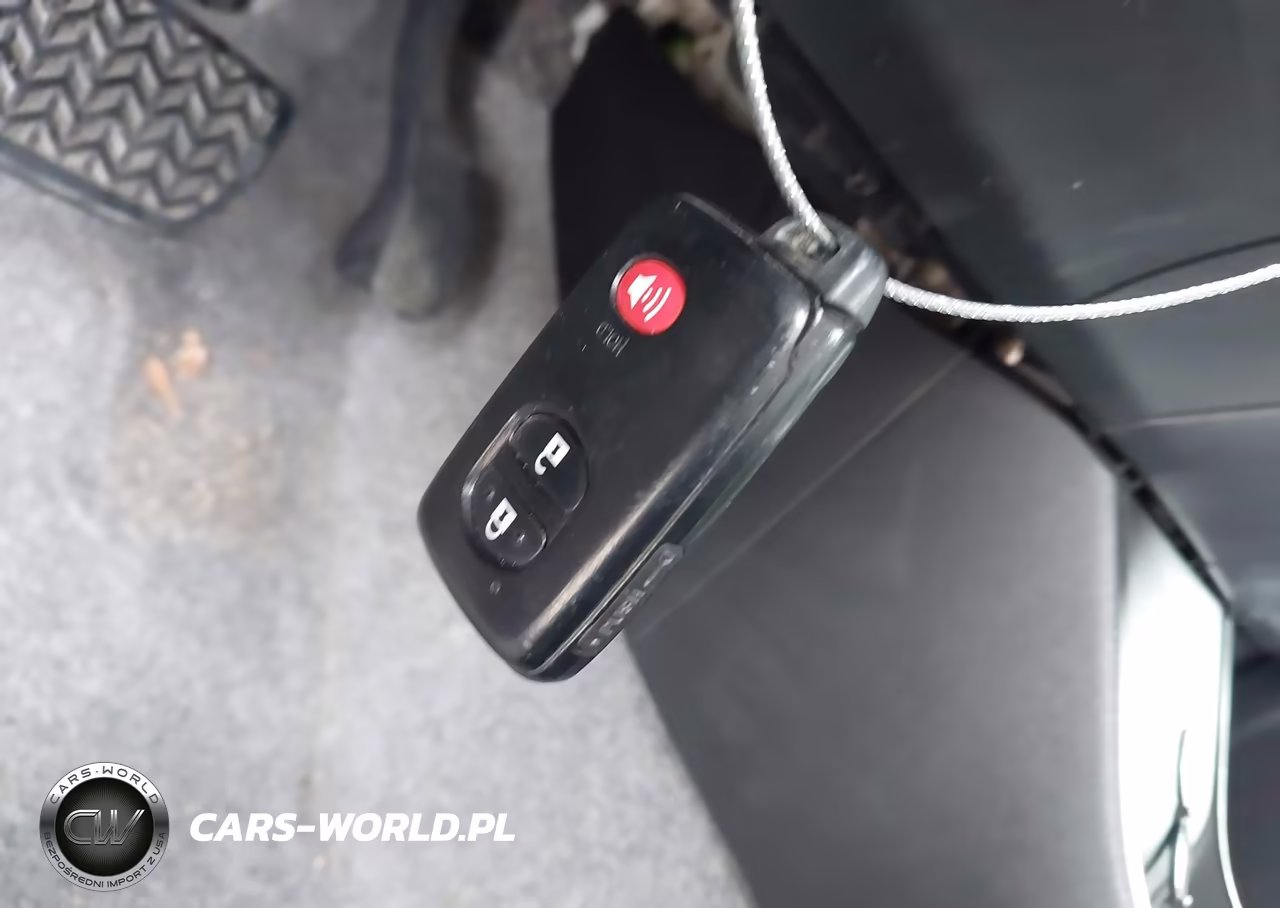 2012 Toyota Prius Two VIN:JTDKN3DU4C1560420 - 11