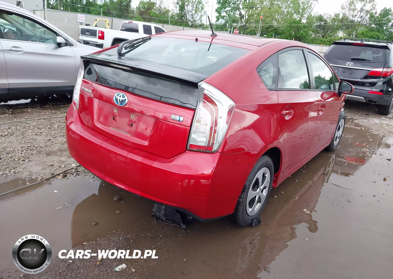 2012 Toyota Prius Two VIN:JTDKN3DU4C1560420 - 4