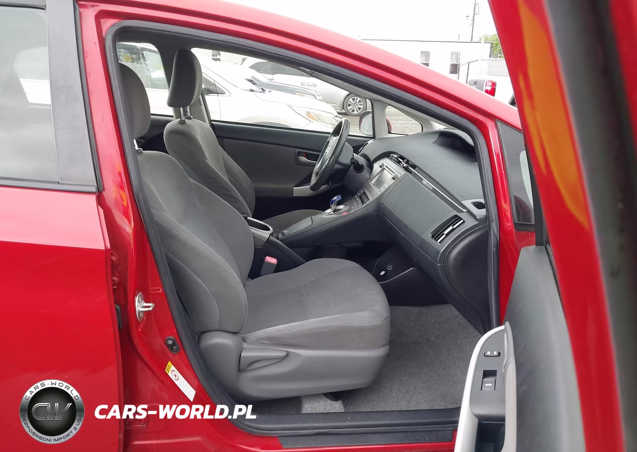 2012 Toyota Prius Two VIN:JTDKN3DU4C1560420 - 5