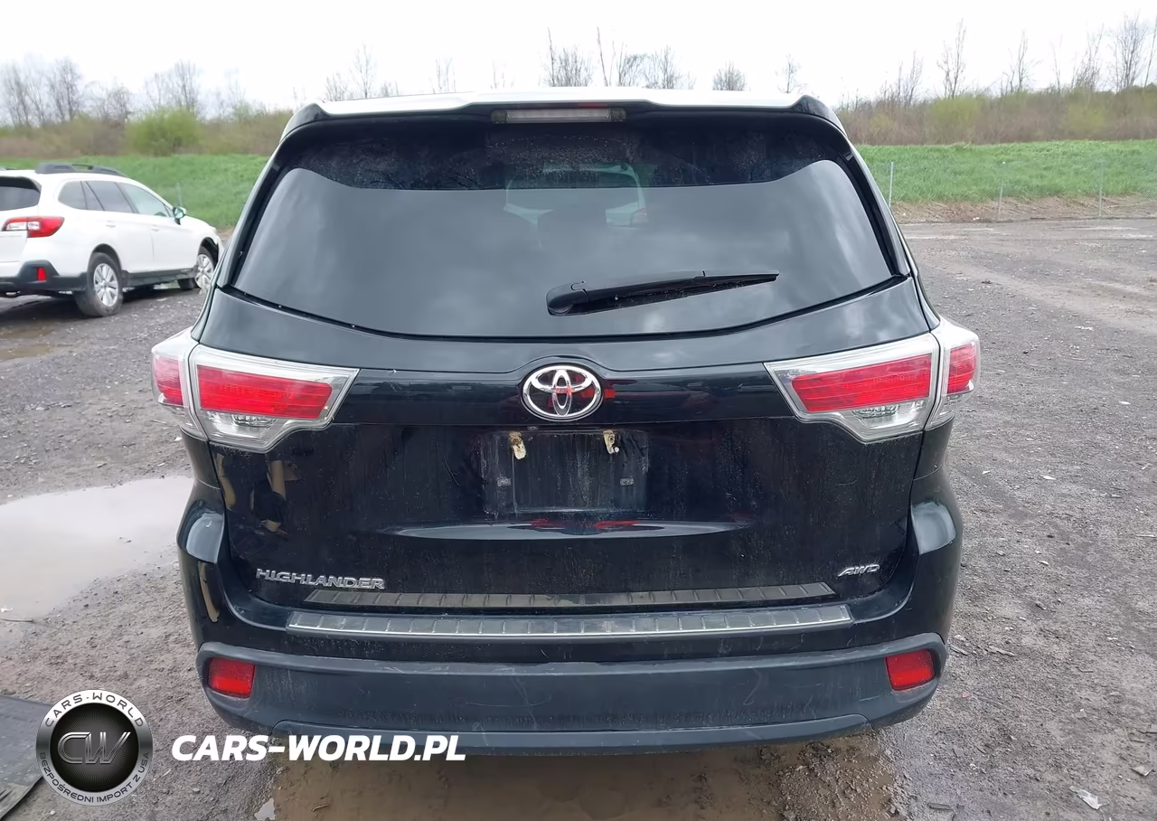 2016 Toyota Highlander Le V6 VIN:5TDBKRFH0GS257803 - 17