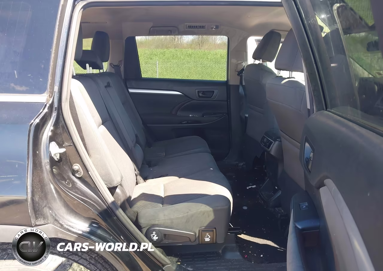 2016 Toyota Highlander Le V6 VIN:5TDBKRFH0GS257803 - 8