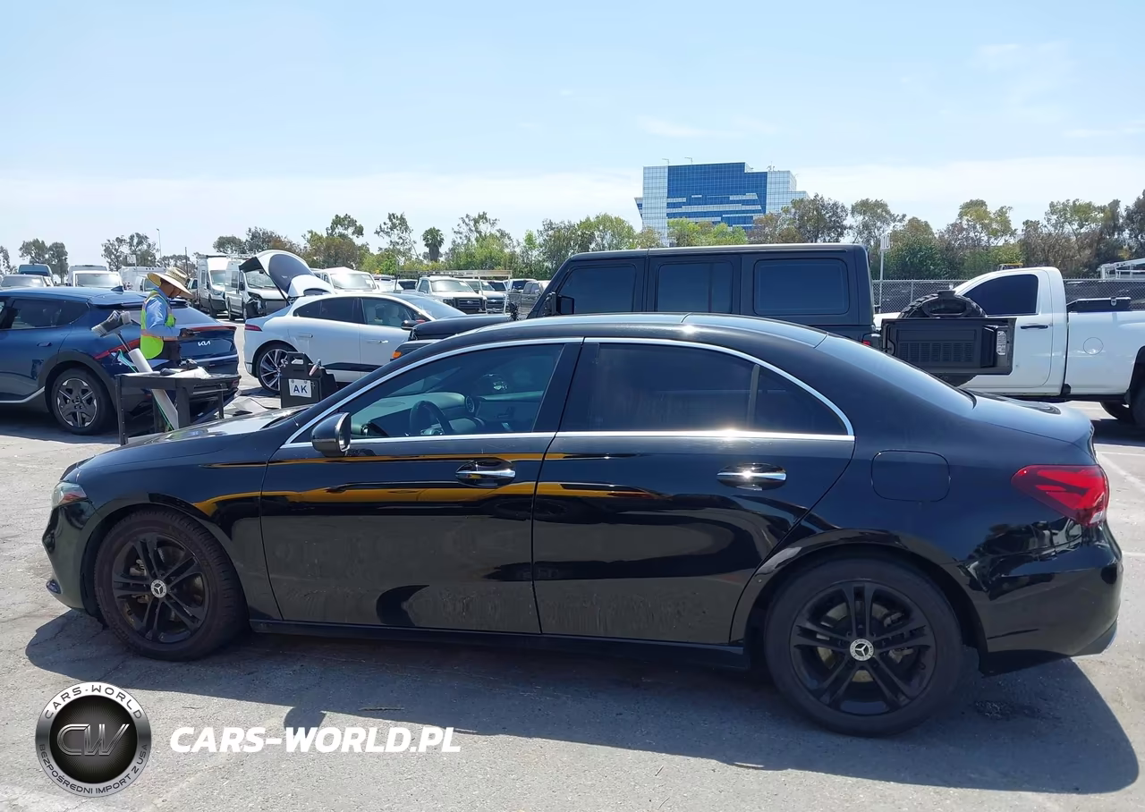 2020 Mercedes-Benz A 220 VIN:W1K3G4EB8LJ211672 - 14