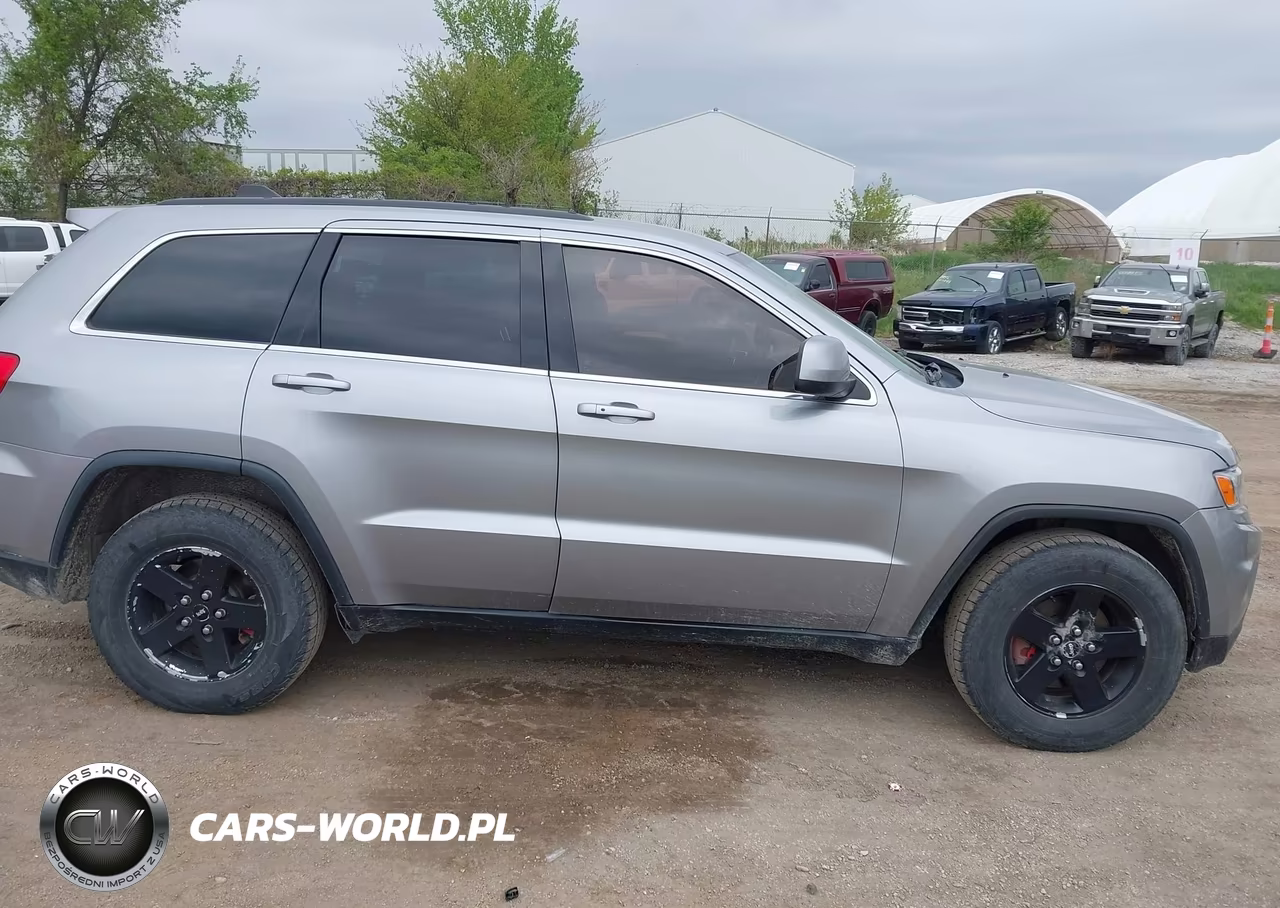2015 Jeep Grand Cherokee Laredo VIN:1C4RJFAG0FC234178 - 12