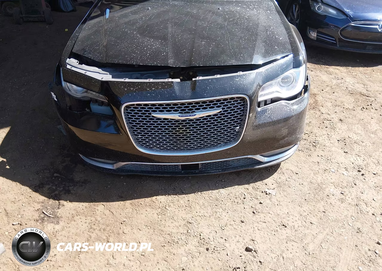 2017 Chrysler 300C Platinum VIN:2C3CCAPT2HH540293 - 11