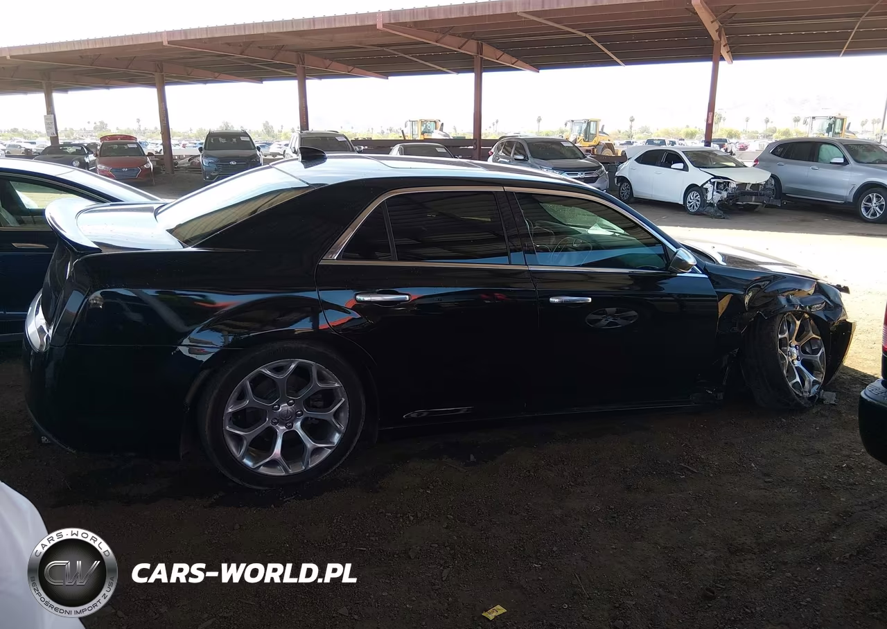 2017 Chrysler 300C Platinum VIN:2C3CCAPT2HH540293 - 12