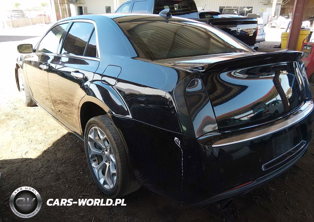 2017 Chrysler 300C Platinum VIN:2C3CCAPT2HH540293 - 3