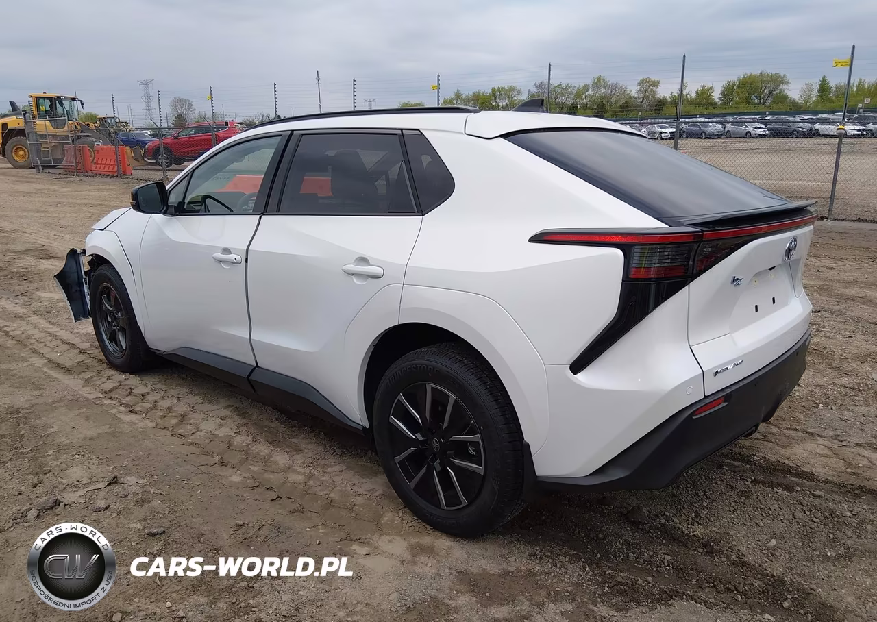 2026 Toyota Bz Xle VIN:JTMBDAFB8TA007384 - 3