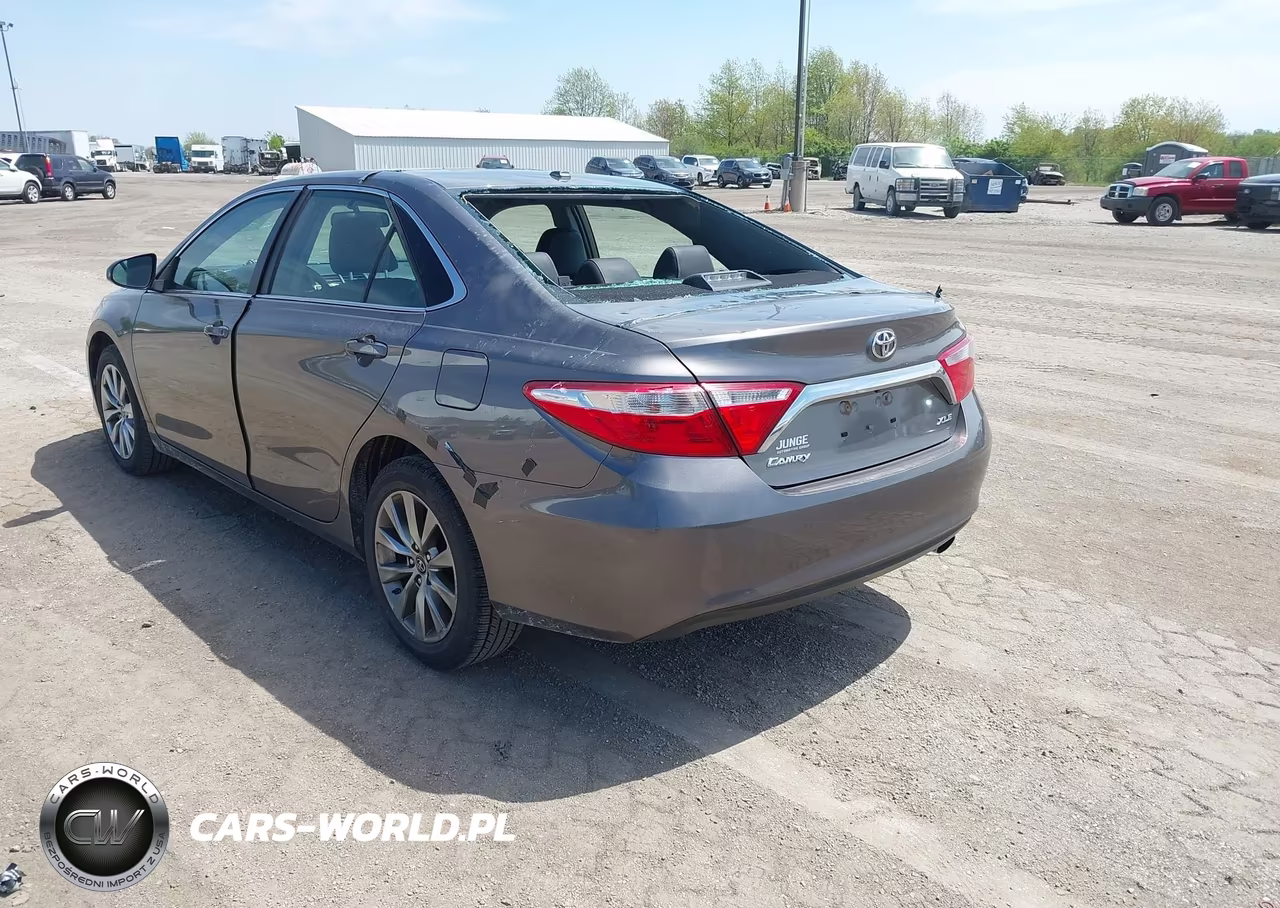 2017 Toyota Camry Xle VIN:4T1BF1FK6HU732915 - 3