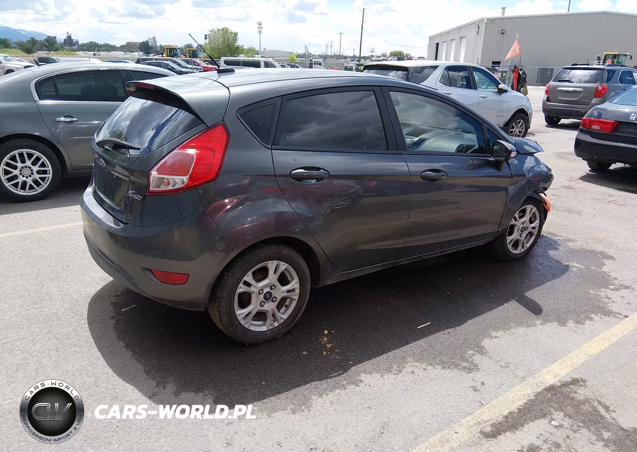 2016 Ford Fiesta Se VIN:3FADP4EJ5GM197265 - 4