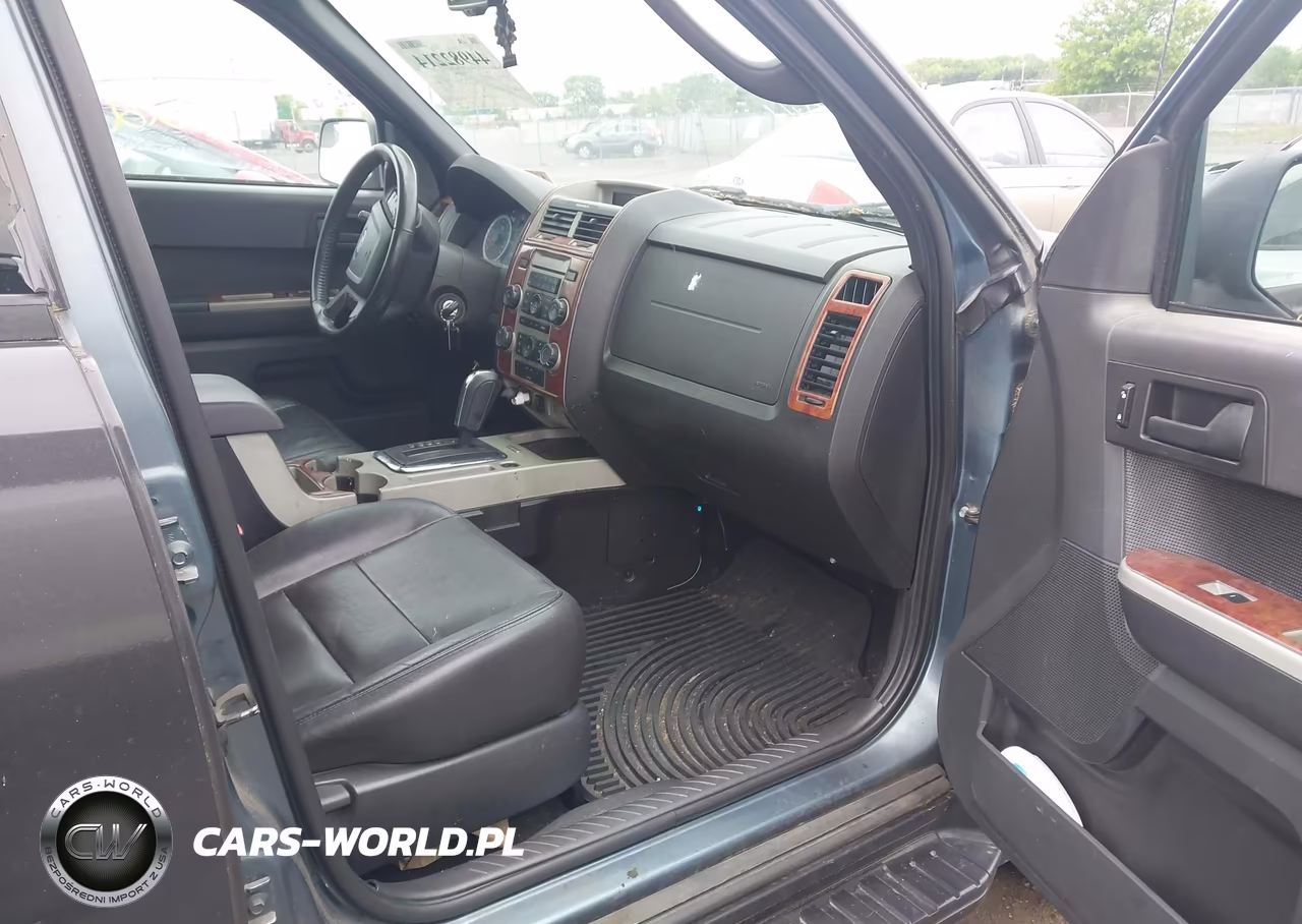 2011 Ford Escape Xlt VIN:1FMCU0D7XBKA04570 - 5