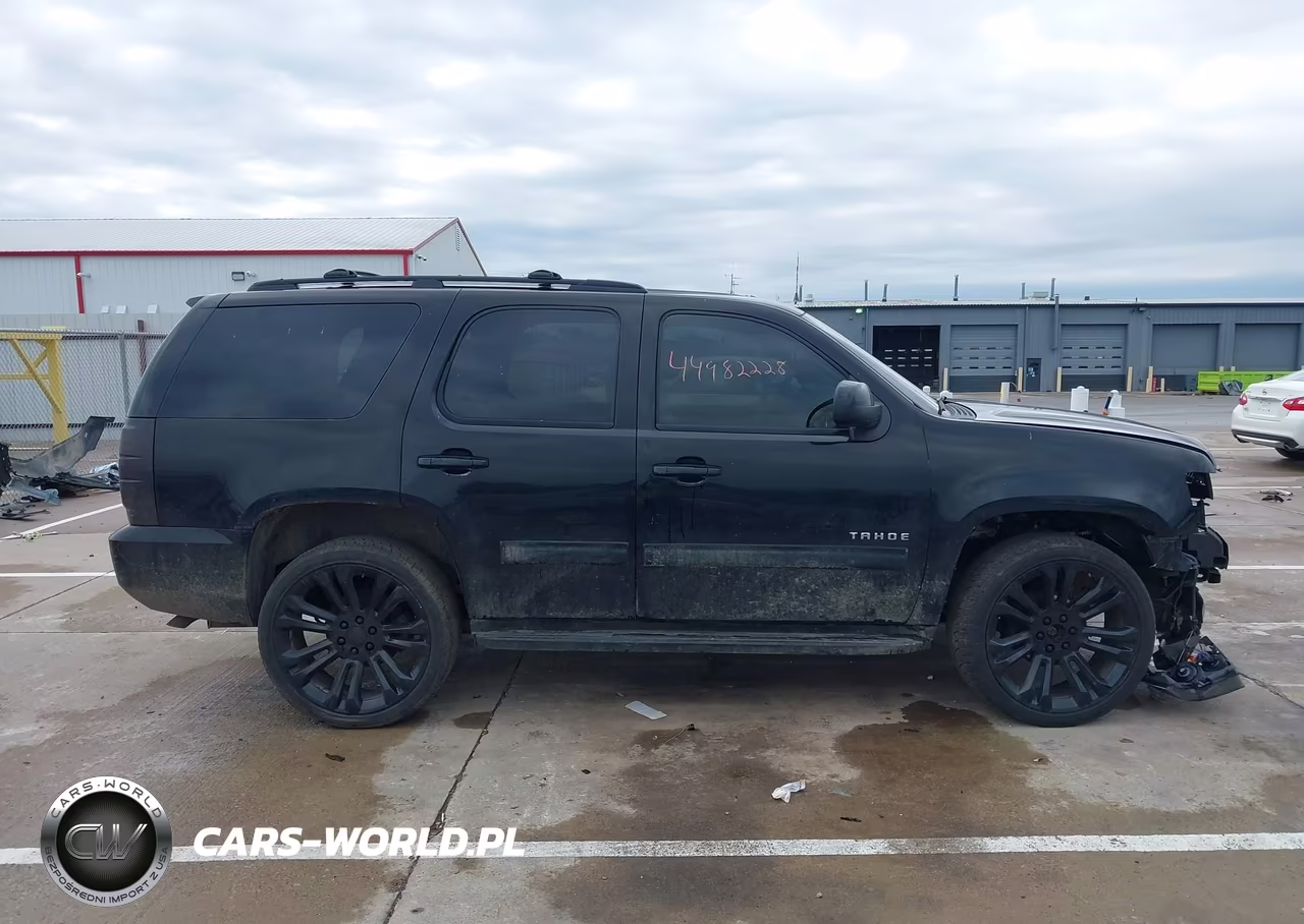 2012 Chevrolet Tahoe Lt VIN:1GNSKBE05CR108418 - 13