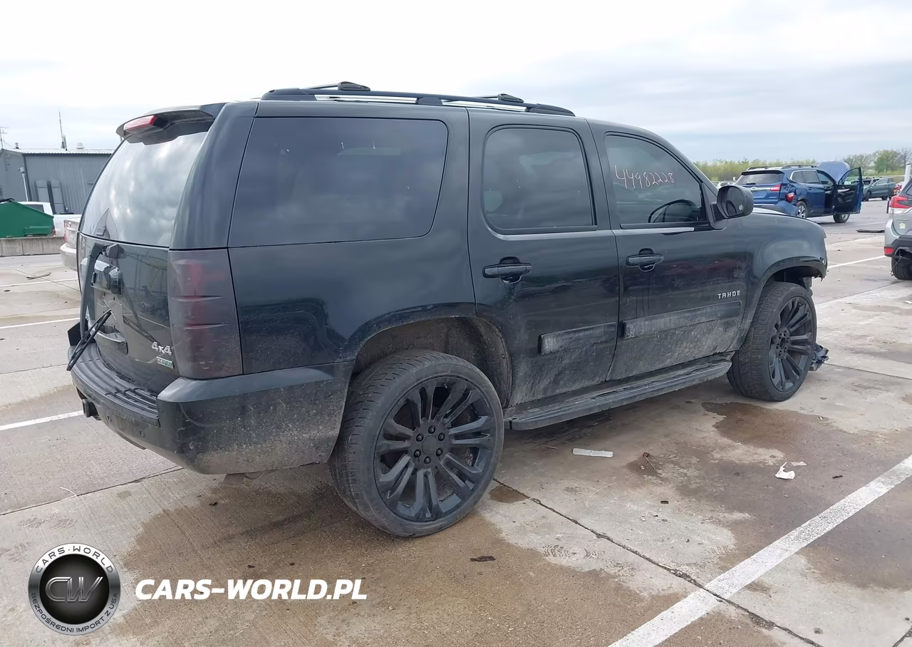 2012 Chevrolet Tahoe Lt VIN:1GNSKBE05CR108418 - 4