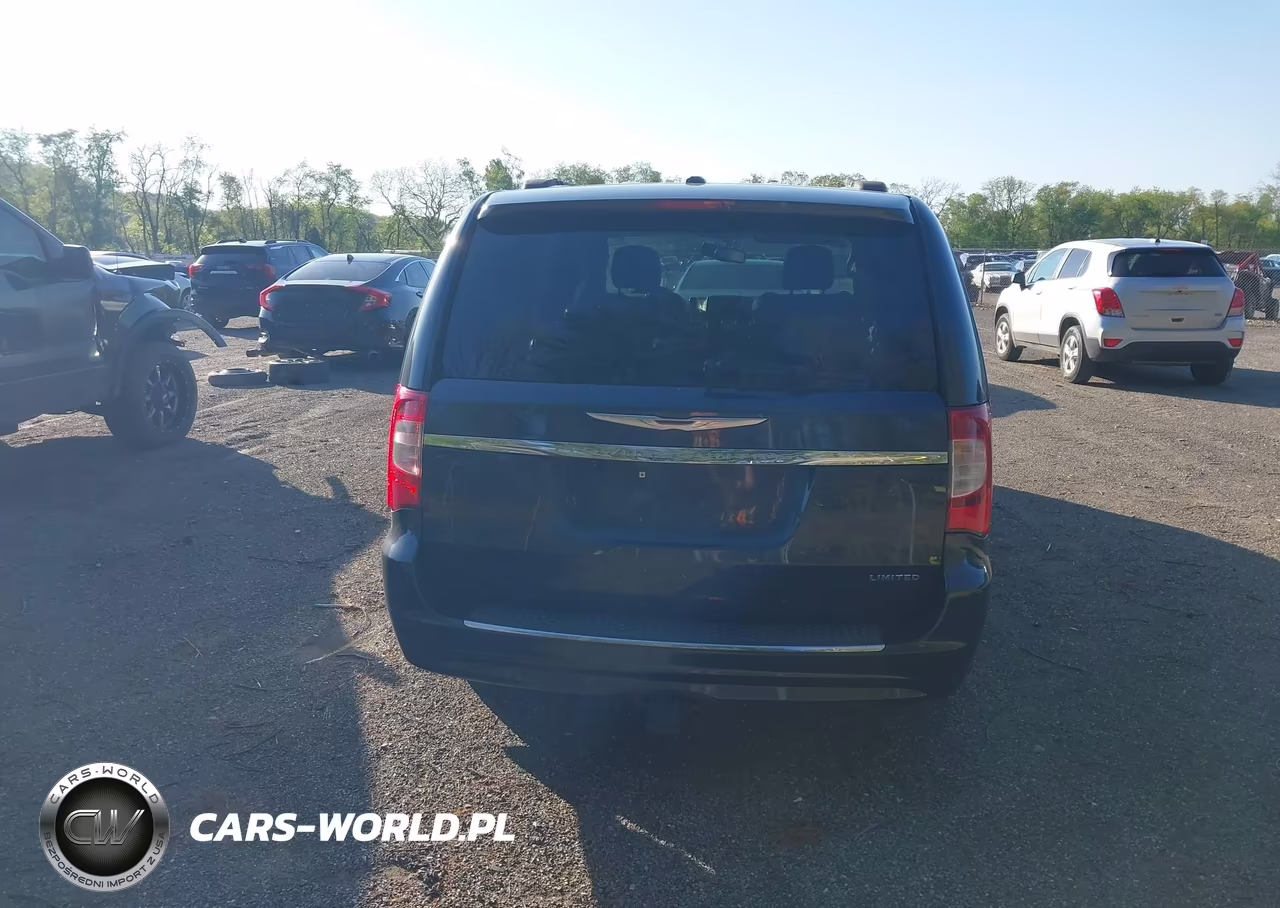 2014 Chrysler Town & Country Limited VIN:2C4RC1GG8ER169199 - 16