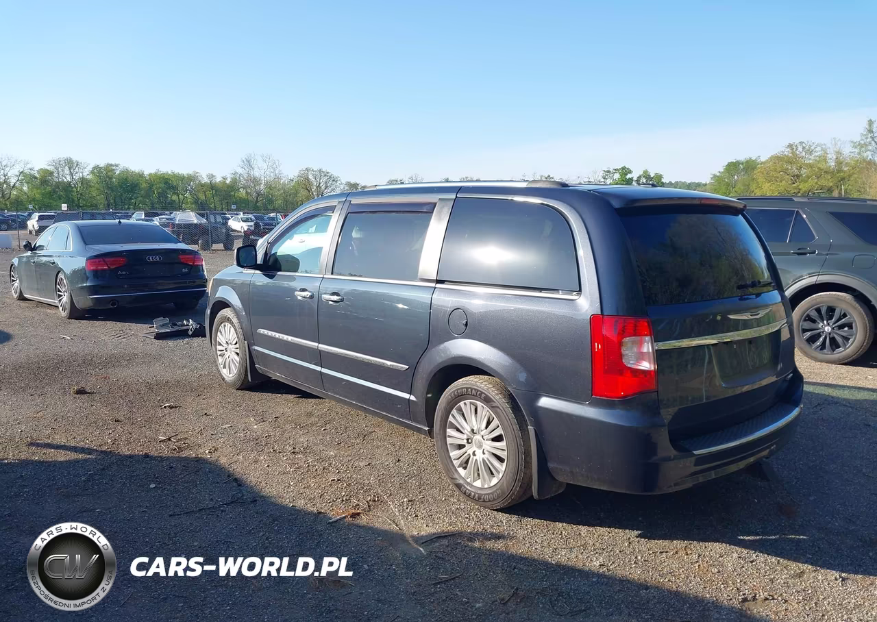 2014 Chrysler Town & Country Limited VIN:2C4RC1GG8ER169199 - 3