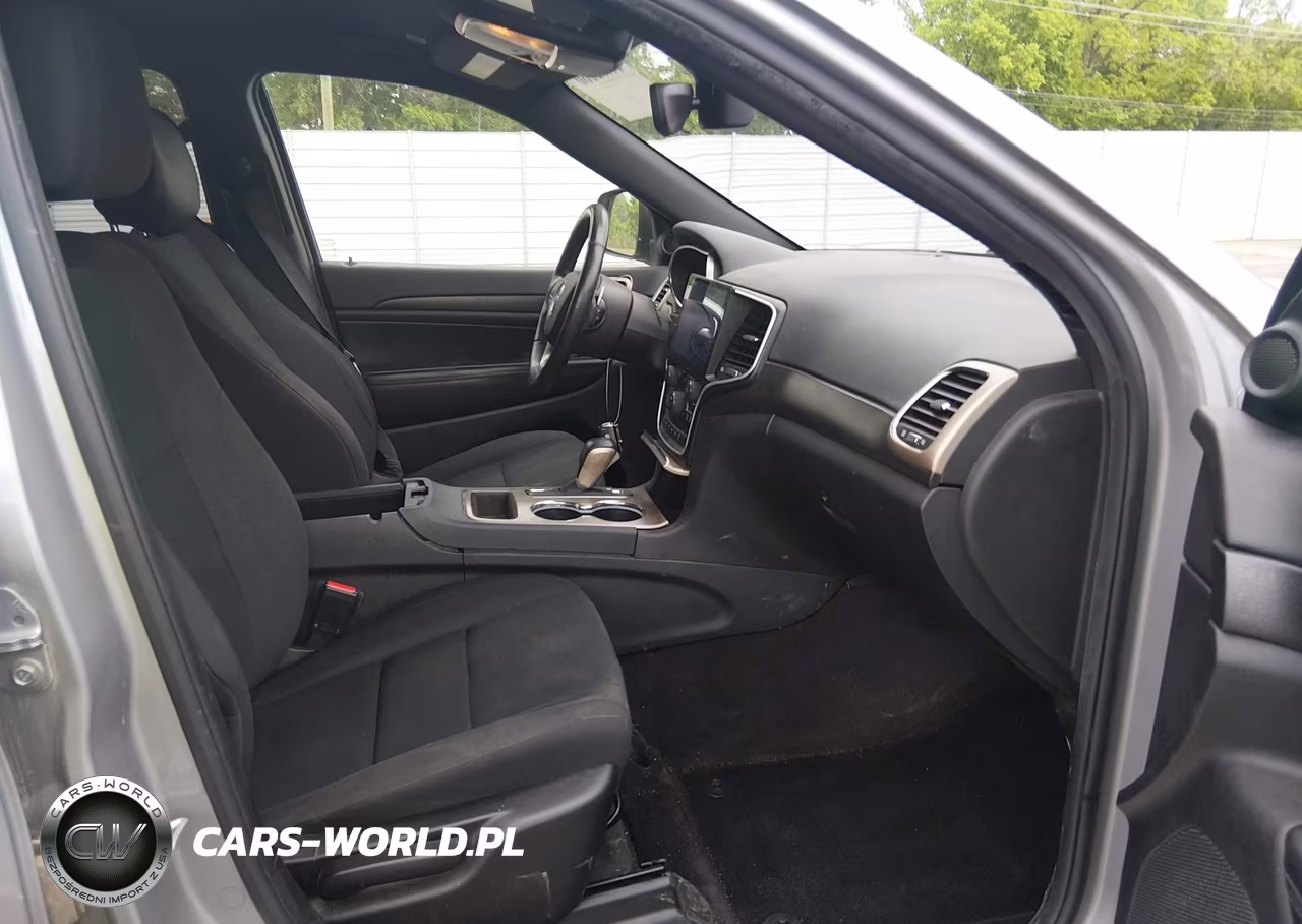 2017 Jeep Grand Cherokee Laredo 4X2 VIN:1C4RJEAG9HC888481 - 5