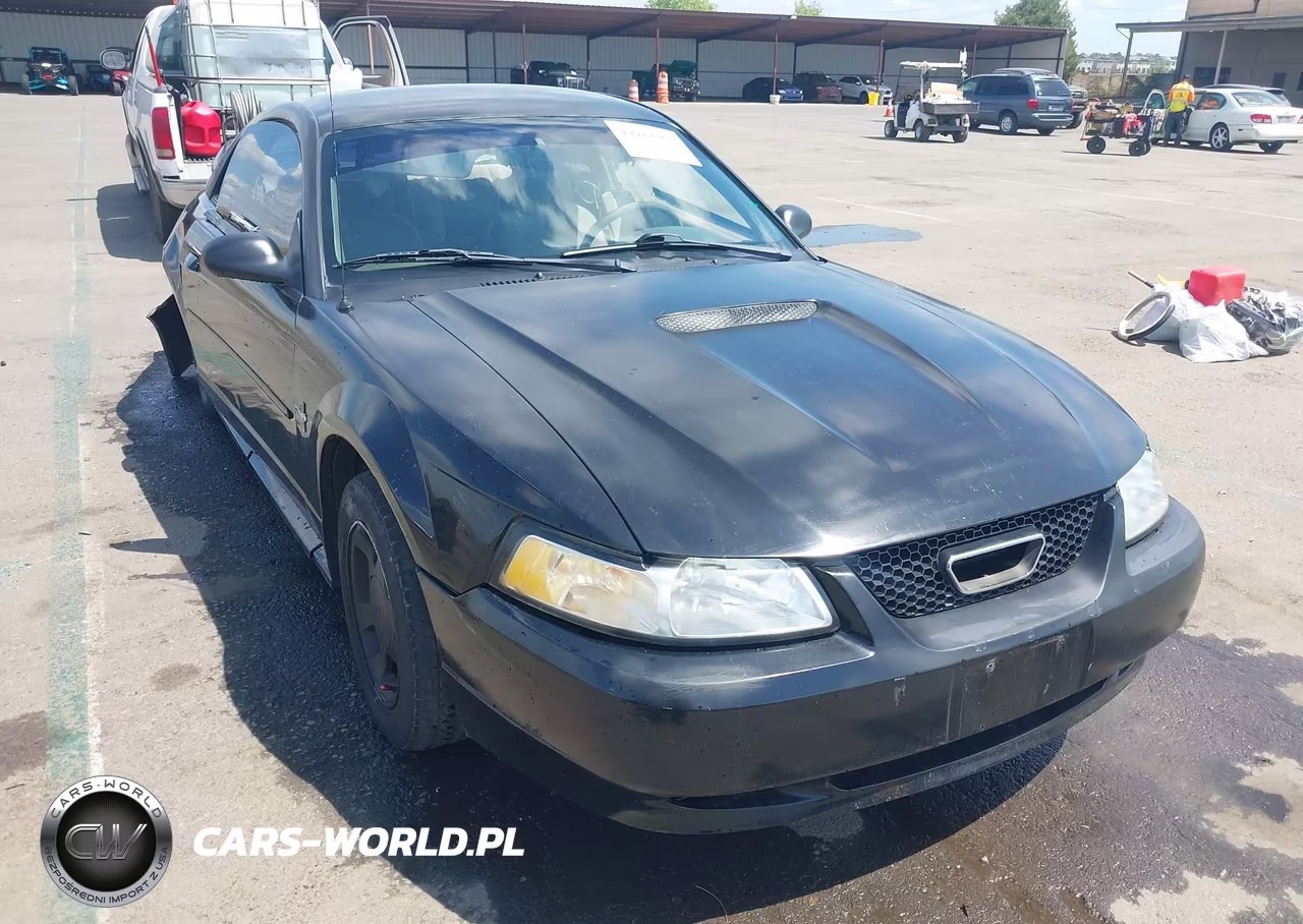 2000 Ford Mustang