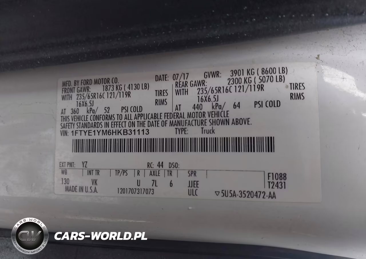 2017 Ford Transit-150 VIN:1FTYE1YM6HKB31113 - 9