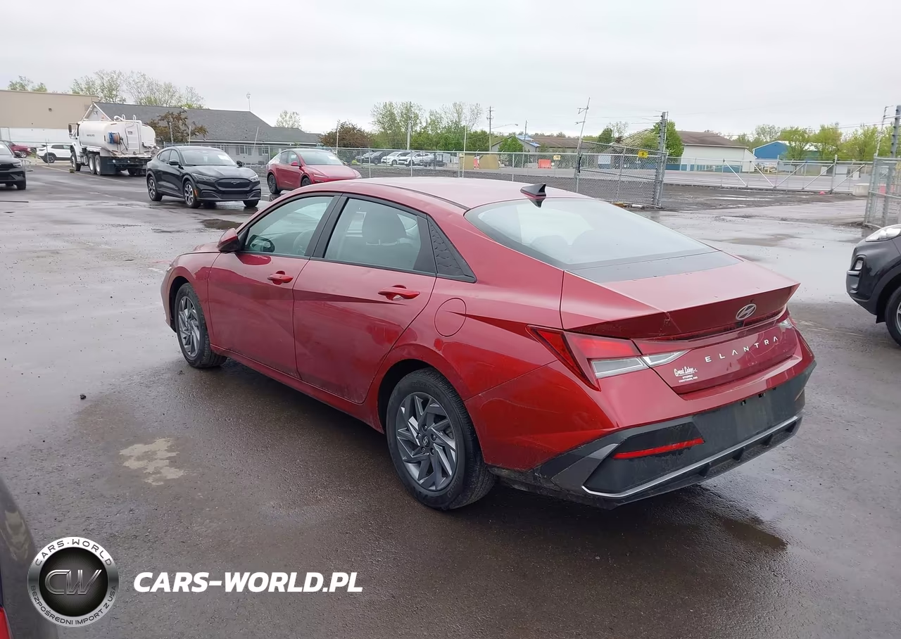 2024 Hyundai Elantra Sel VIN:KMHLM4DG2RU786711 - 3