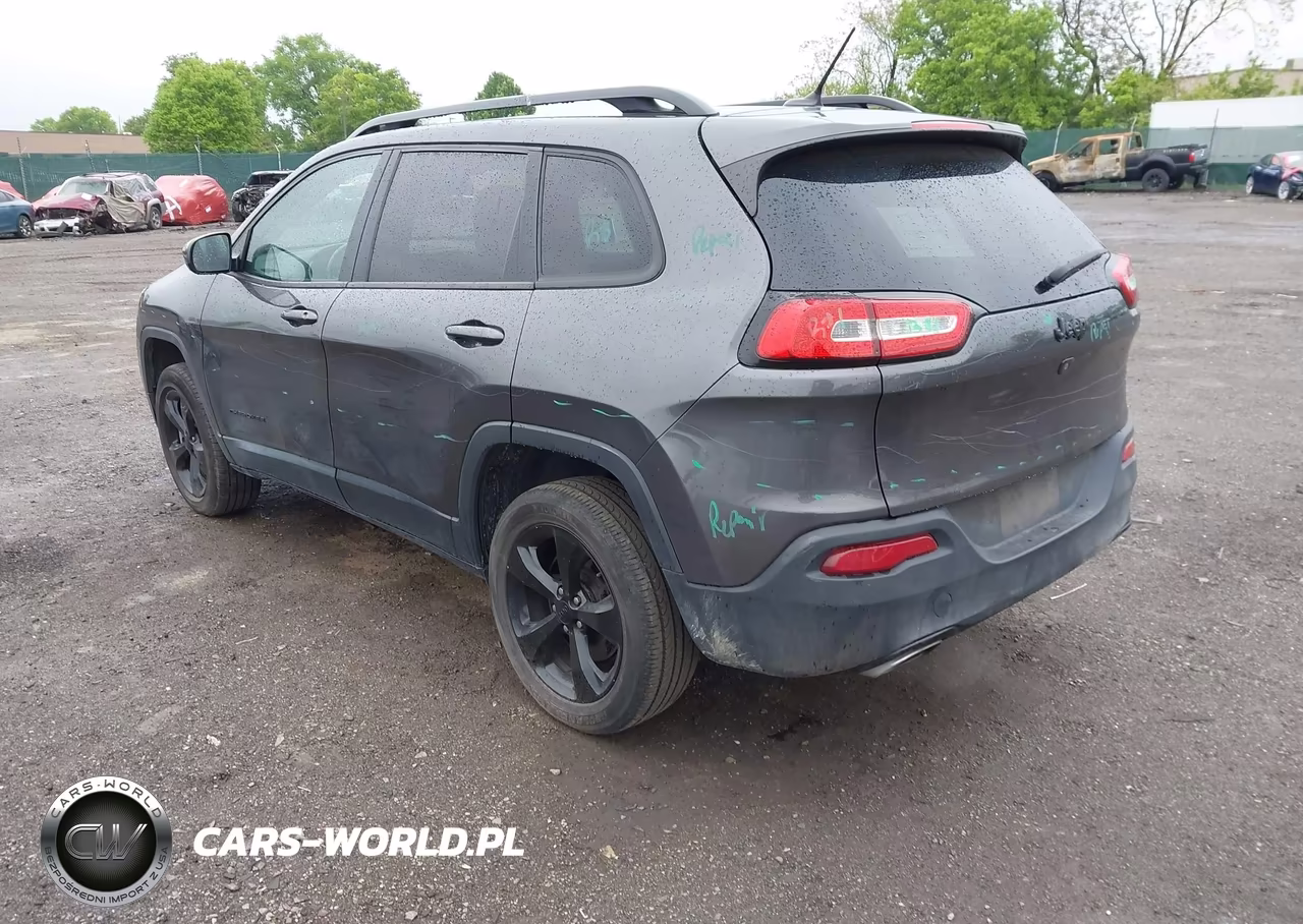 2015 Jeep Cherokee Latitude Altitude VIN:1C4PJLCS2FW723171 - 3