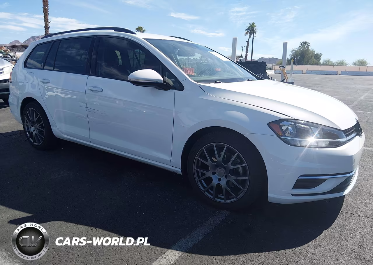 2018 Volkswagen Golf Sportwagen Tsi S