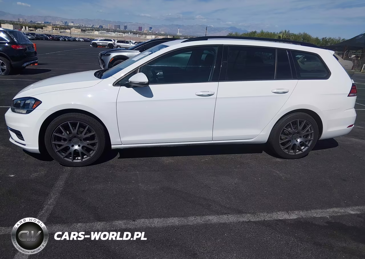 2018 Volkswagen Golf Sportwagen Tsi S VIN:3VW117AU0JM759755 - 13