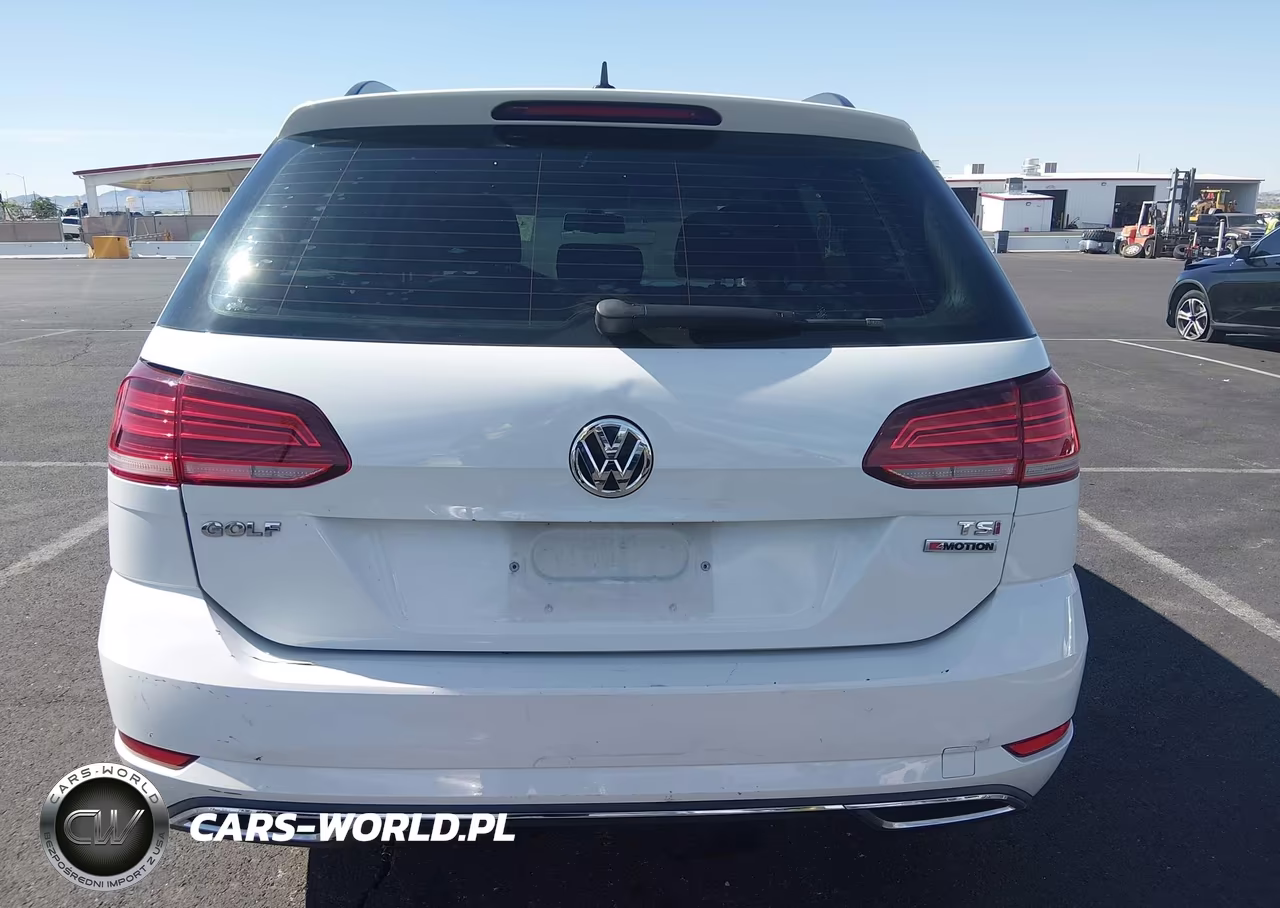 2018 Volkswagen Golf Sportwagen Tsi S VIN:3VW117AU0JM759755 - 15