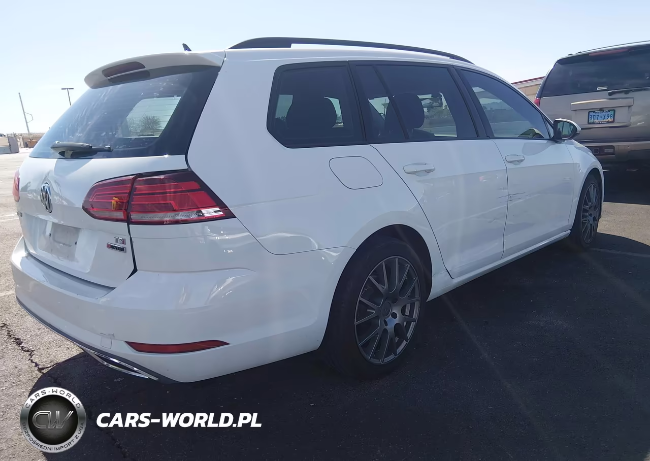 2018 Volkswagen Golf Sportwagen Tsi S VIN:3VW117AU0JM759755 - 4