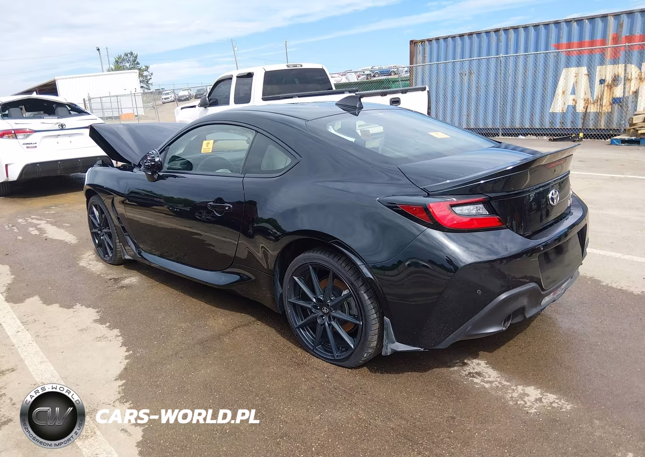 2025 Toyota Gr86 Premium VIN:JF1ZNBE11S8761152 - 3
