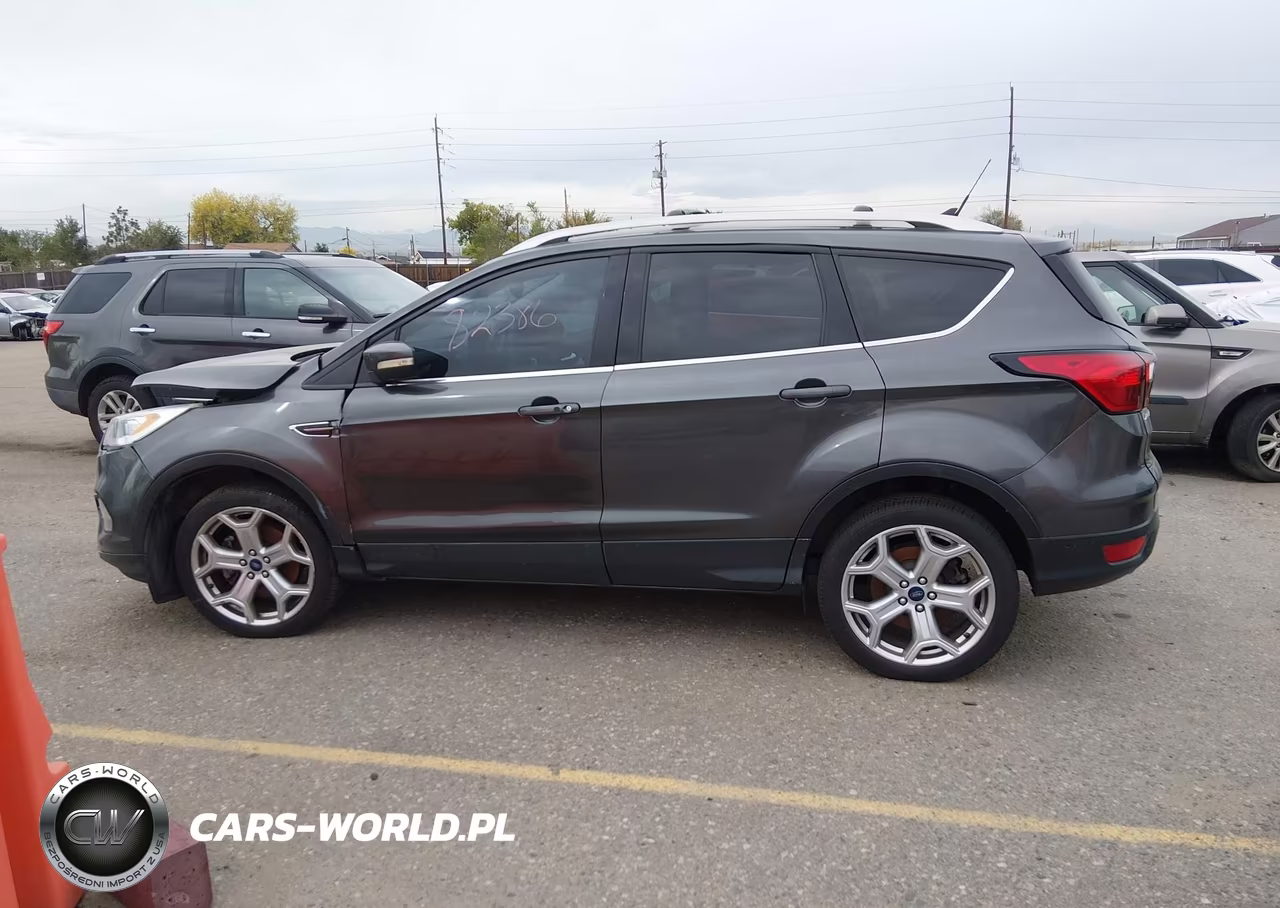 2019 Ford Escape Titanium VIN:1FMCU9J90KUB63015 - 15