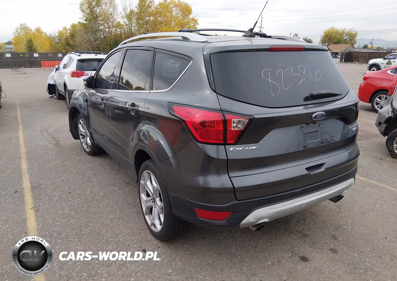 2019 Ford Escape Titanium VIN:1FMCU9J90KUB63015 - 3