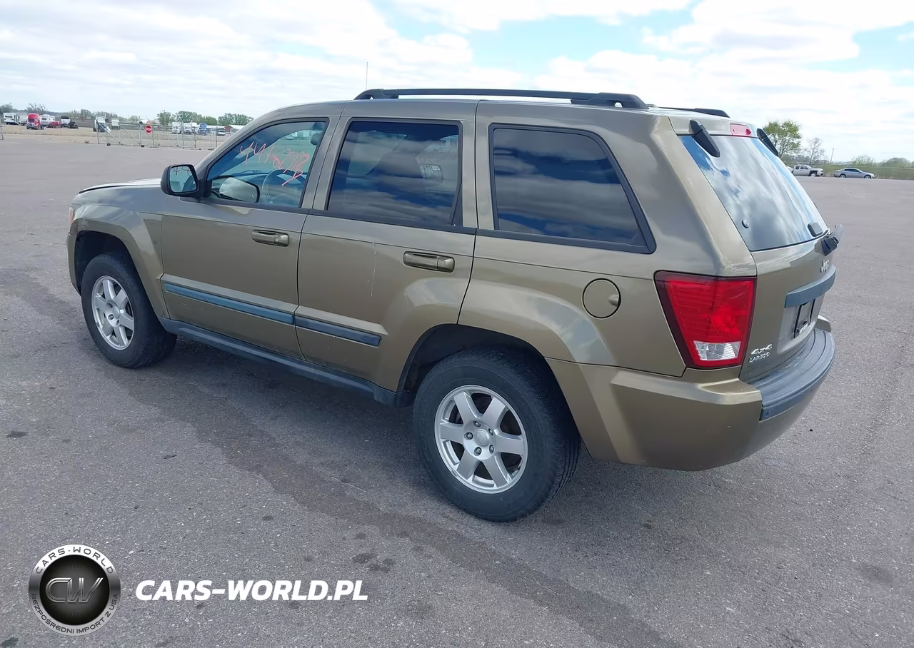 2009 Jeep Grand Cherokee Laredo VIN:1J8GR48K19C538664 - 3
