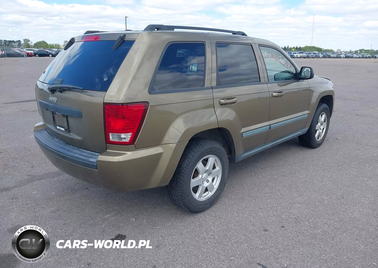 2009 Jeep Grand Cherokee Laredo VIN:1J8GR48K19C538664 - 4