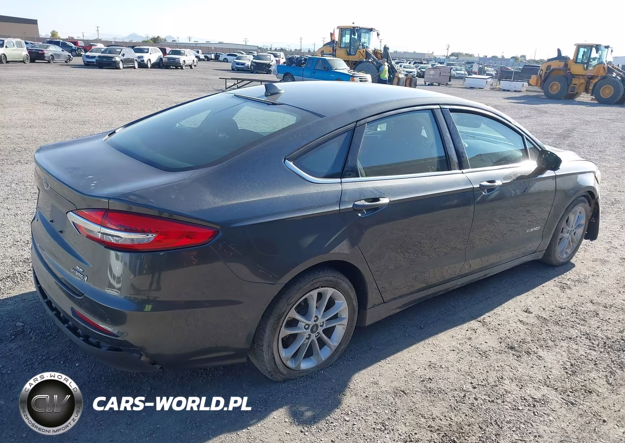 2019 Ford Fusion Hybrid Se VIN:3FA6P0LU1KR120662 - 4