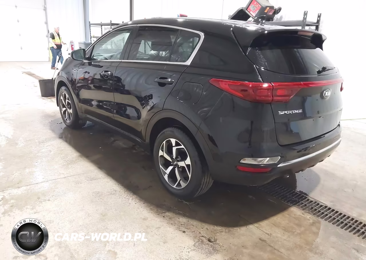 2020 Kia Sportage Lx VIN:KNDPM3AC2L7730162 - 3