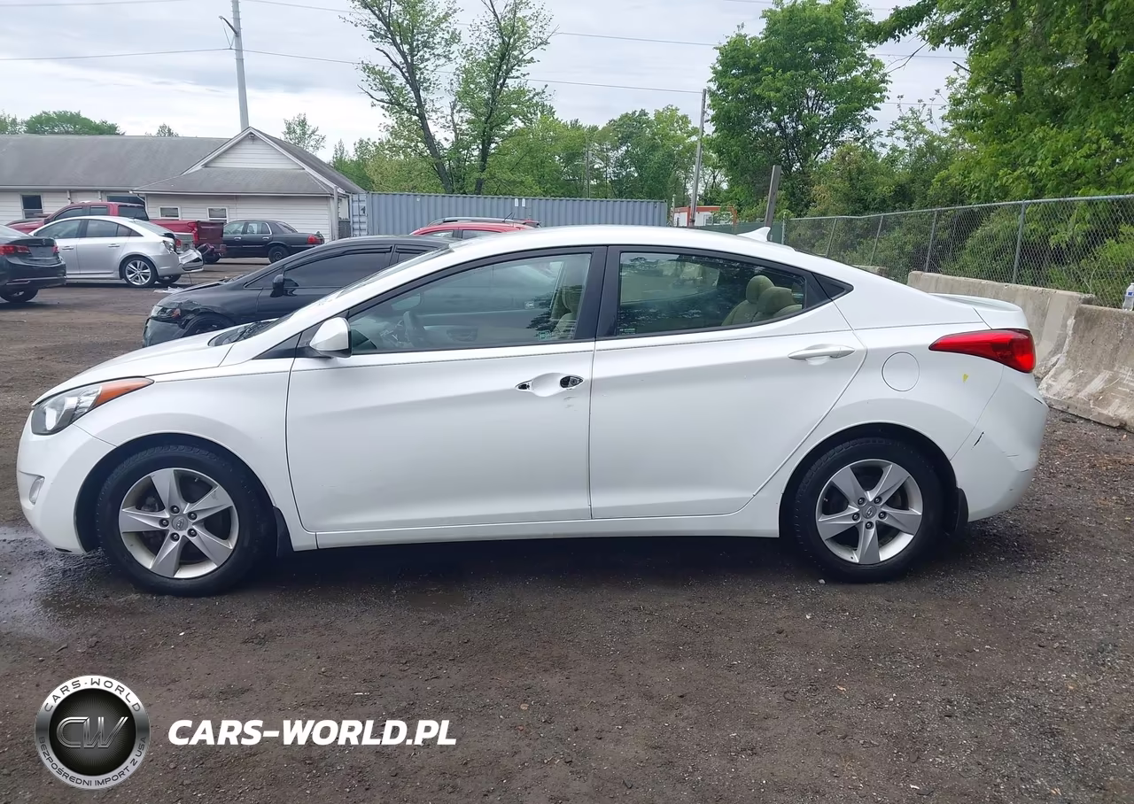 2013 Hyundai Elantra Gls VIN:5NPDH4AE7DH264451 - 14