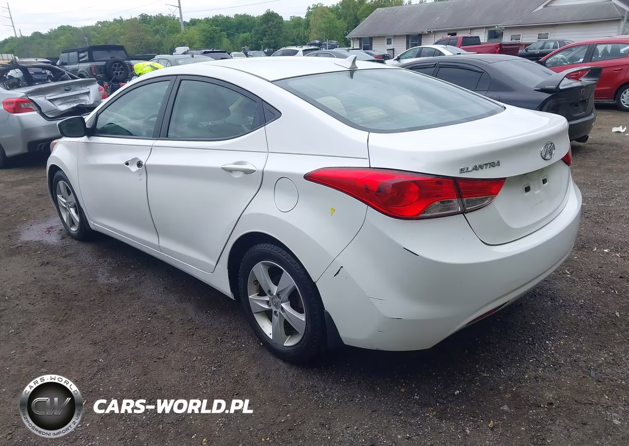 2013 Hyundai Elantra Gls VIN:5NPDH4AE7DH264451 - 3